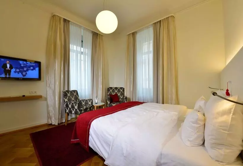 Best Western Premier Hotel Victoria