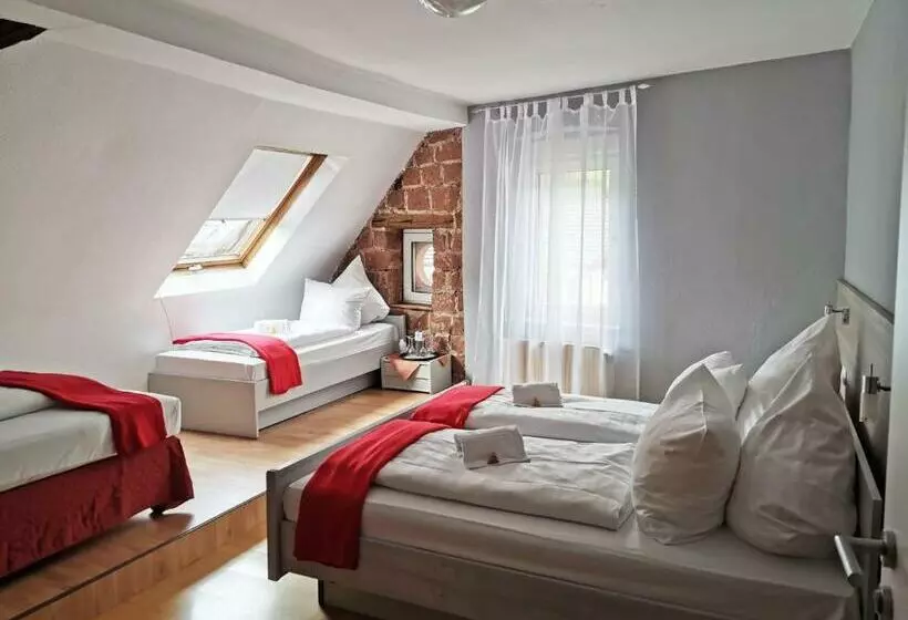 ホテル Brunnenhof