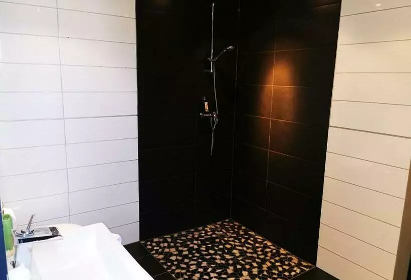 ホテル Brunnenhof