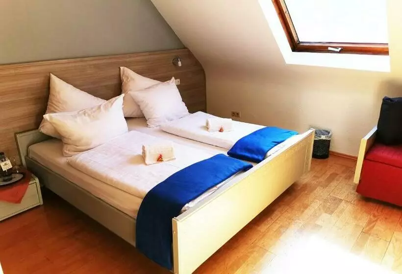 ホテル Brunnenhof