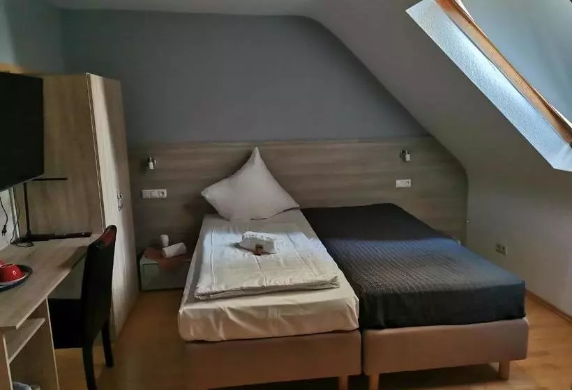 ホテル Brunnenhof