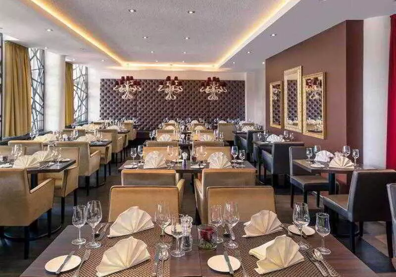 Отель Mercure Residenz Frankfurt Messe