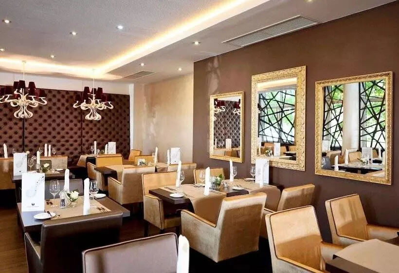 Отель Mercure Residenz Frankfurt Messe