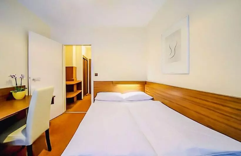 فندق Plaza Inn Rieker Stuttgart Hauptbahnhof