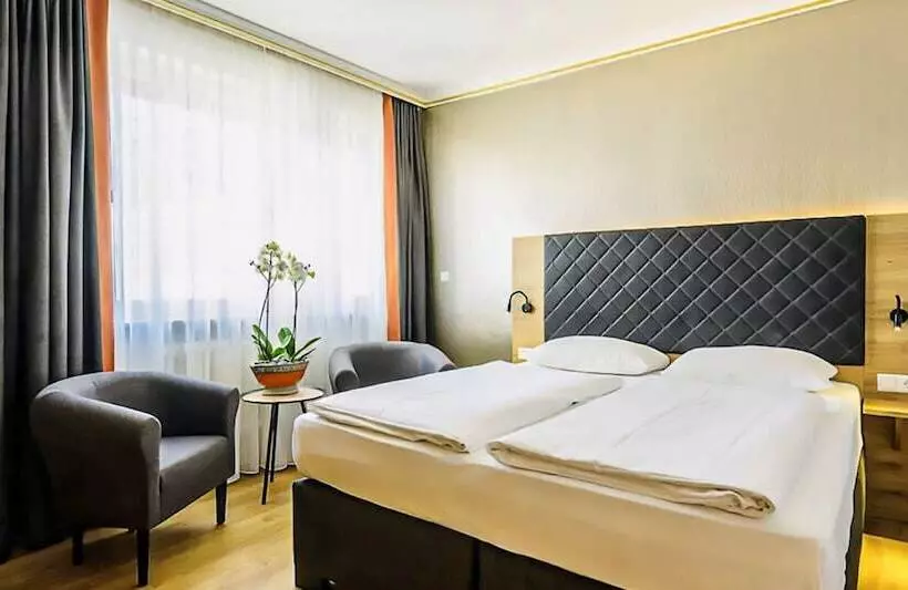 酒店 Plaza Inn Rieker Stuttgart Hauptbahnhof