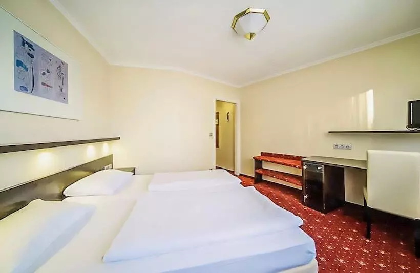 酒店 Plaza Inn Rieker Stuttgart Hauptbahnhof