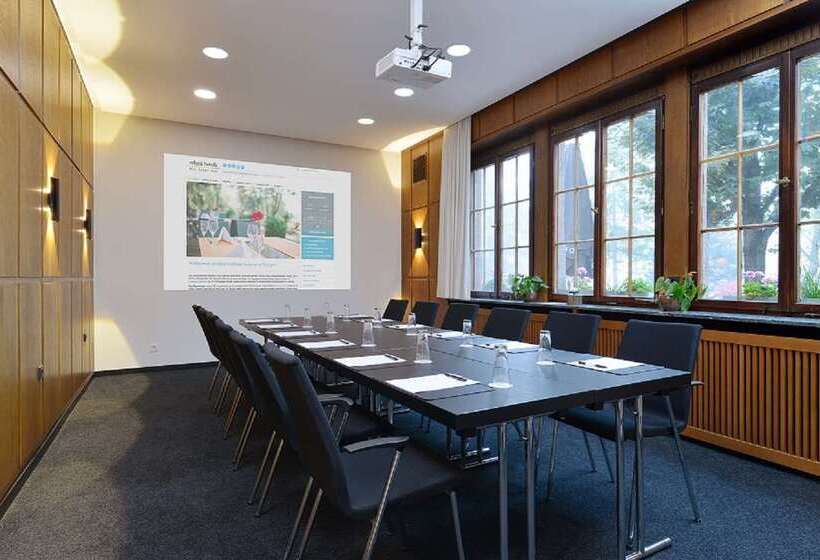 Relexa Waldhotel Schatten Stuttgart