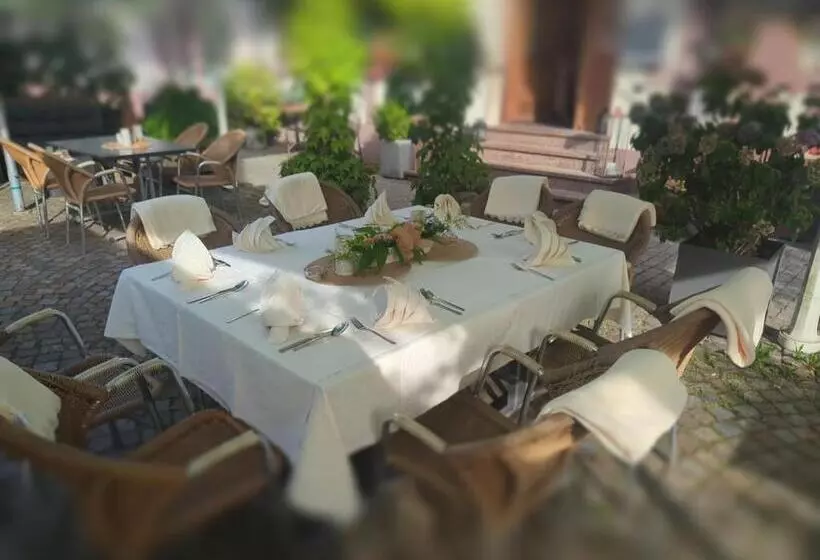 호텔 Restaurant Krone