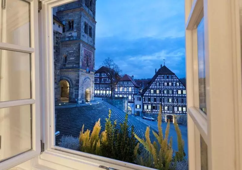 Stadt Gut Hotel Gasthof Goldener Adler