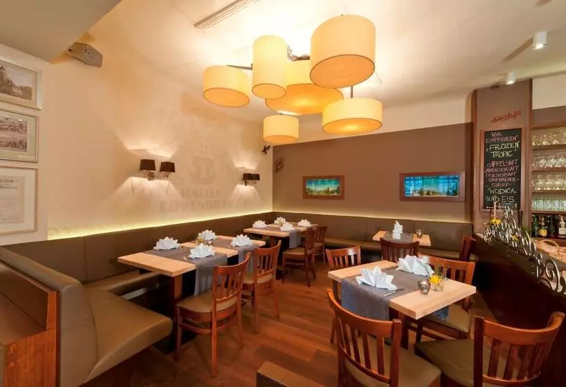 Stadt Gut Hotel Gasthof Goldener Adler