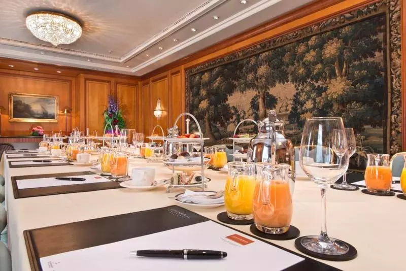 Отель Steigenberger Icon Frankfurter Hof