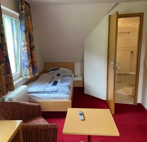 בית מלון כפרי Strand Café