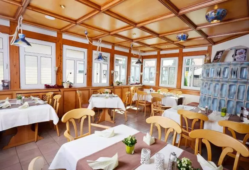 Отель Zur Schmiede