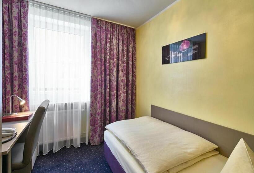 Отель Alfa City Centre