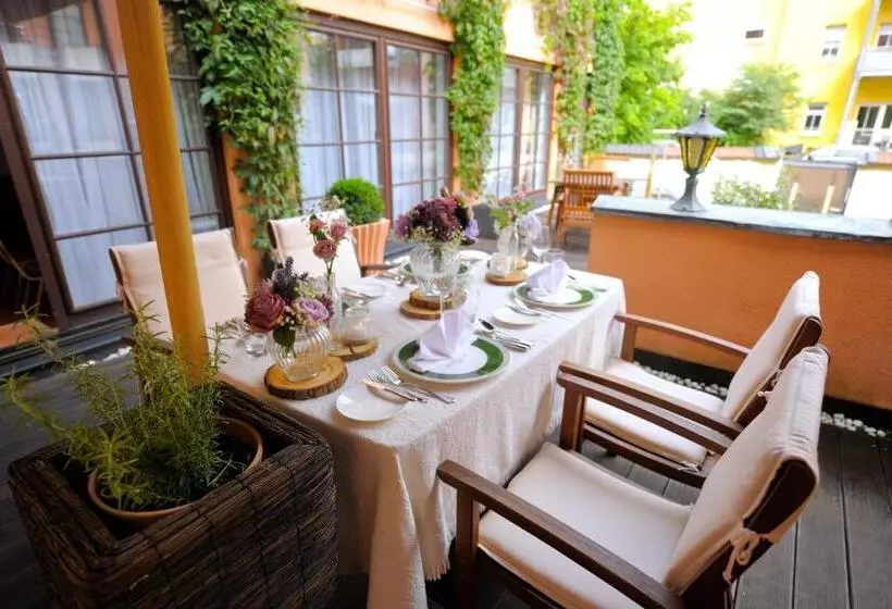 فندق Bayerischer Hof