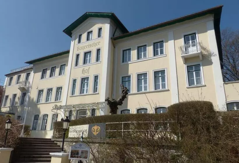Отель Bayerischer Hof Starnberg