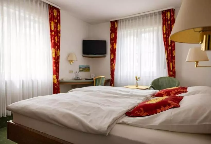 فندق Garni Lehrertal