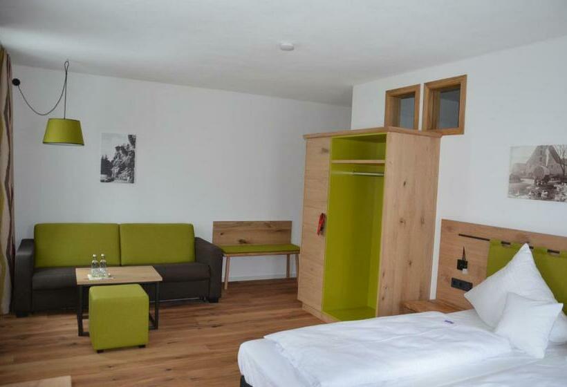 Hotelli Gasthof Krone