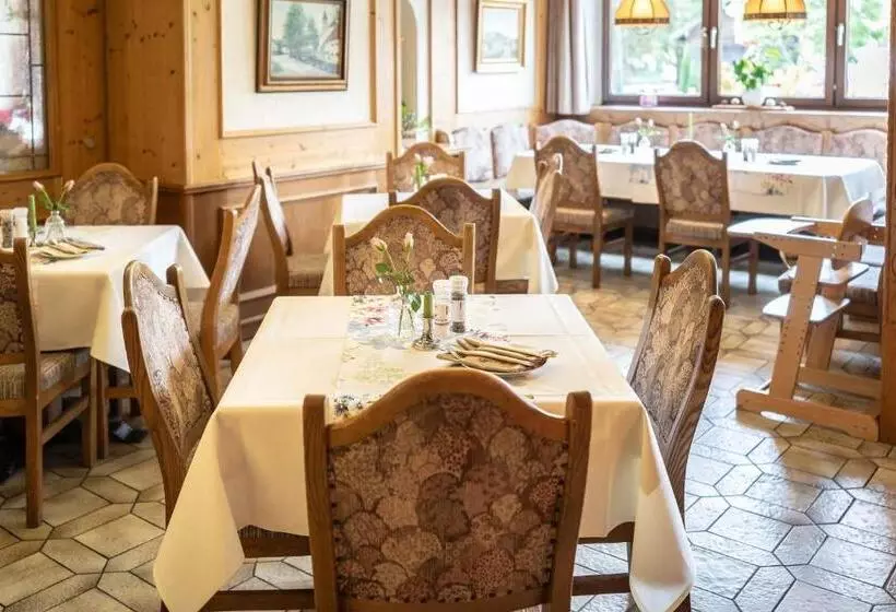 فندق Gasthof Zum Dragoner