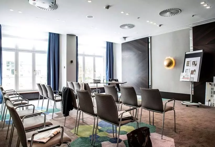 هتل Gewandhaus Dresden, Autograph Collection