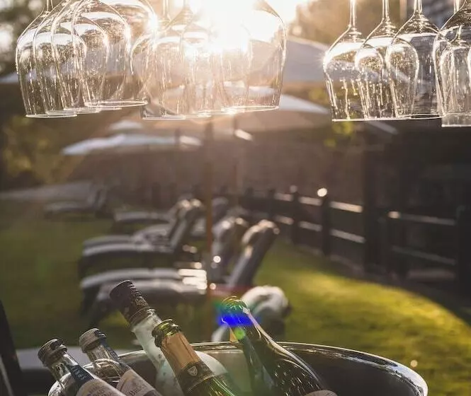 فندق Neumühle Resort & Spa