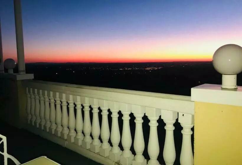 Отель Panorama Und Restaurant Schloßberg