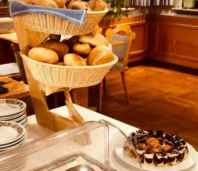 Отель Und Restaurant Lamm