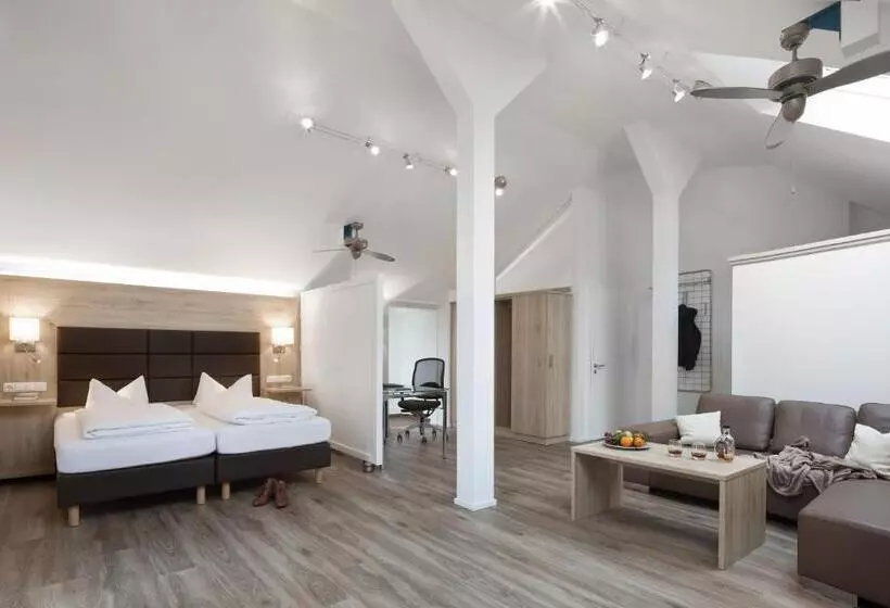 Wirtshaus & Hotel Goldener Greif