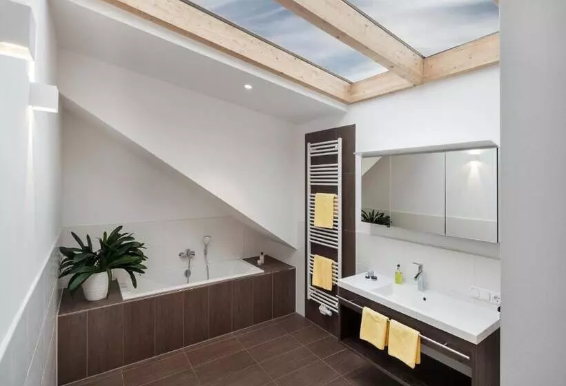 Wirtshaus & Hotel Goldener Greif