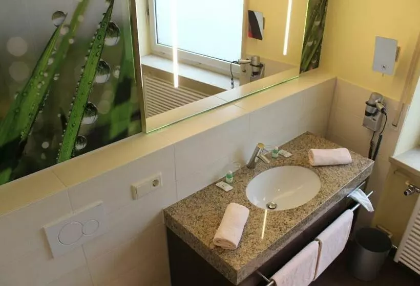 Wirtshaus & Hotel Goldener Greif