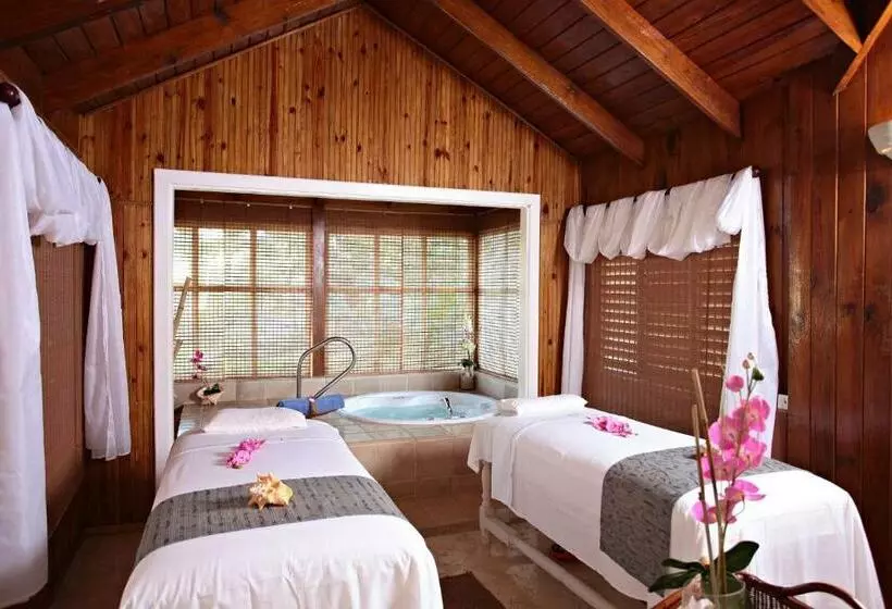 Resort Bahia Principe Grand El Portillo - All Inclusive