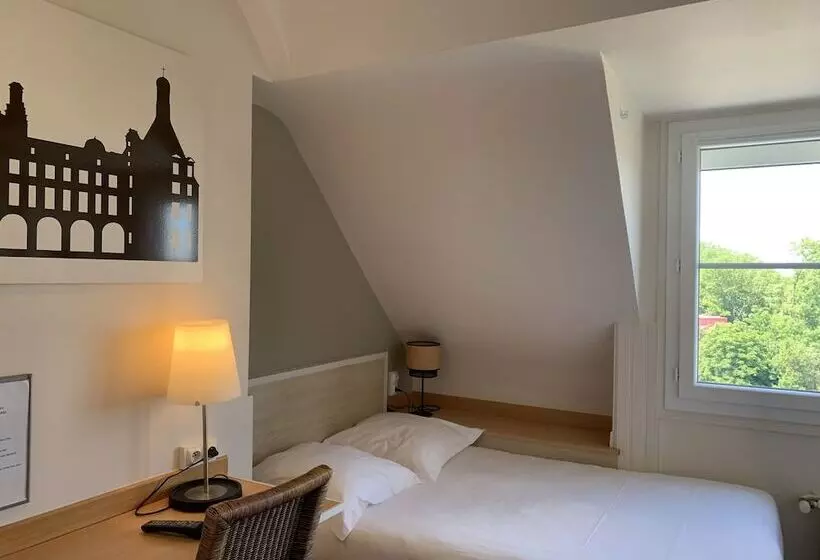 هتل Anne De Bretagne Blois