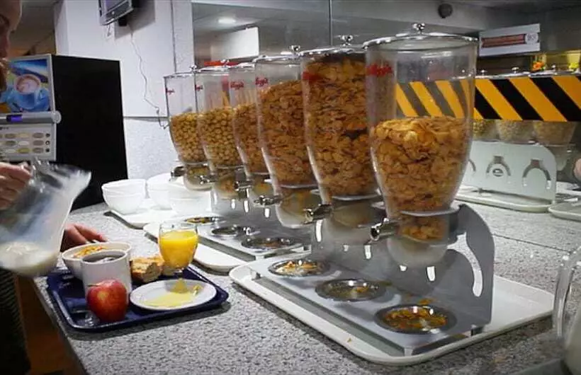 ホテル Auberge De Jeunesse Hi Paris Le D Artagnan