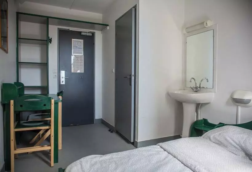 ホテル Auberge De Jeunesse Hi Paris Le D Artagnan