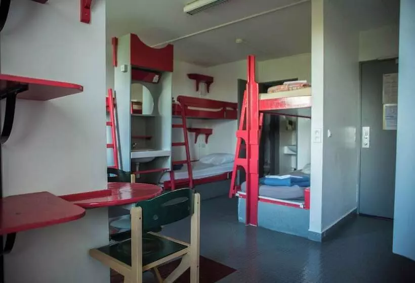 ホテル Auberge De Jeunesse Hi Paris Le D Artagnan