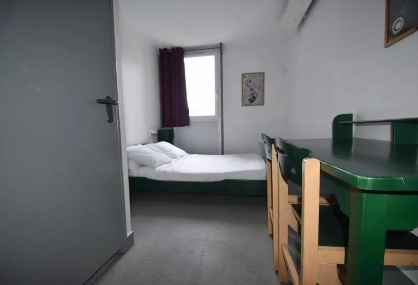 ホテル Auberge De Jeunesse Hi Paris Le D Artagnan