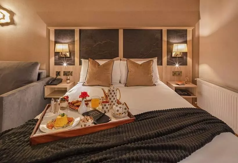 Hotel County Arms Birr