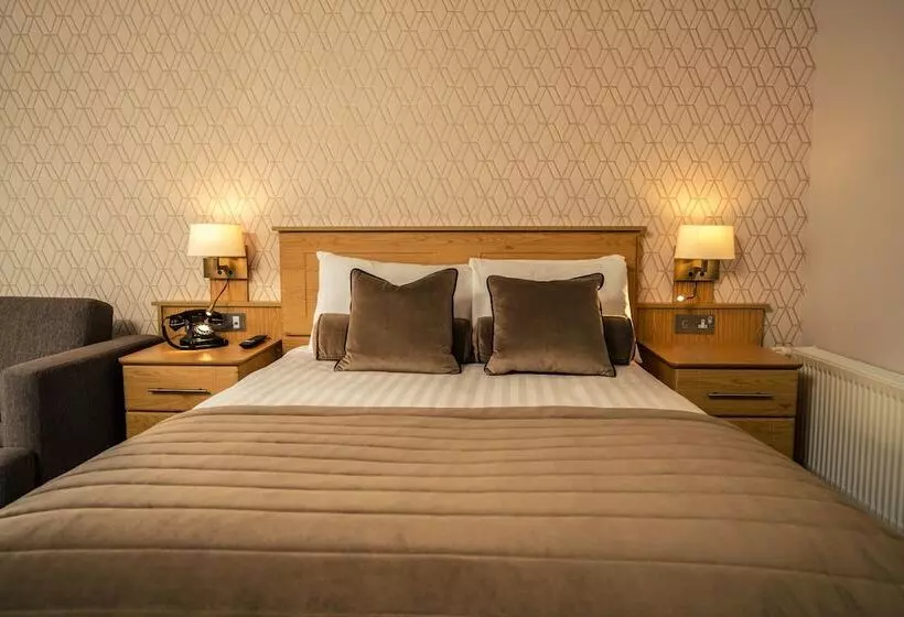 Hotel County Arms Birr