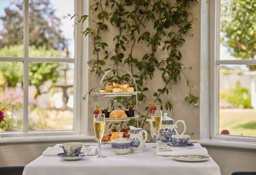 Hotel County Arms Birr