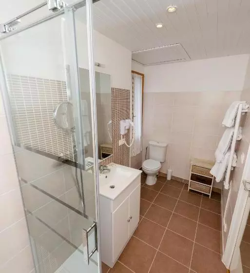 Отель Du Levant