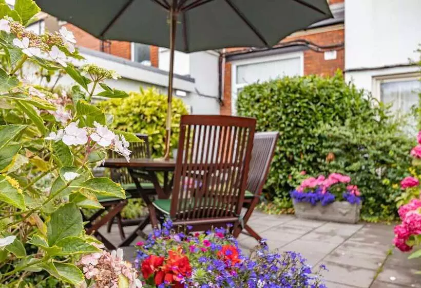 בית מלון כפרי Egans House