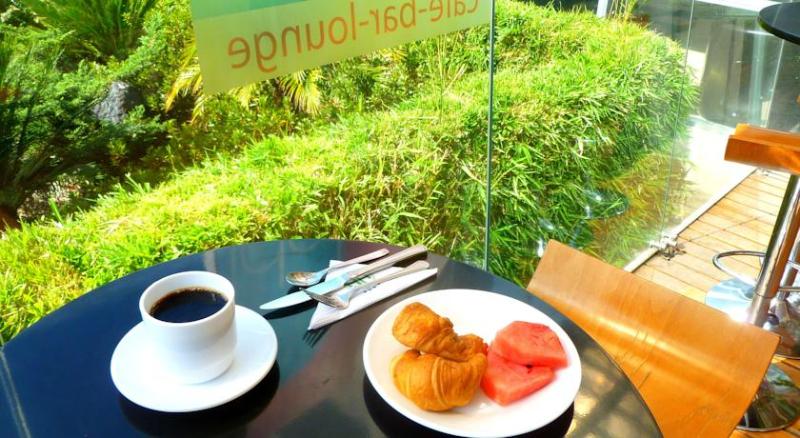 هتل Embassy Quito