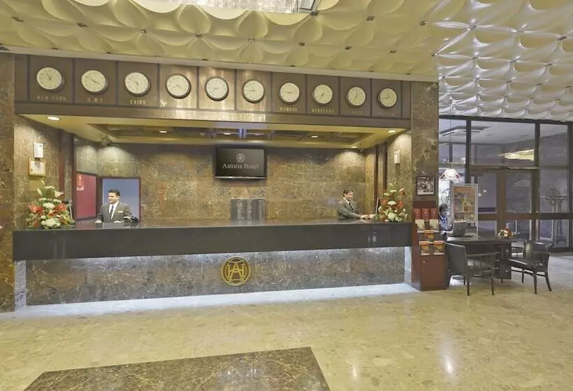 ホテル Grand Astoria