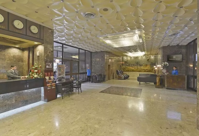 ホテル Grand Astoria