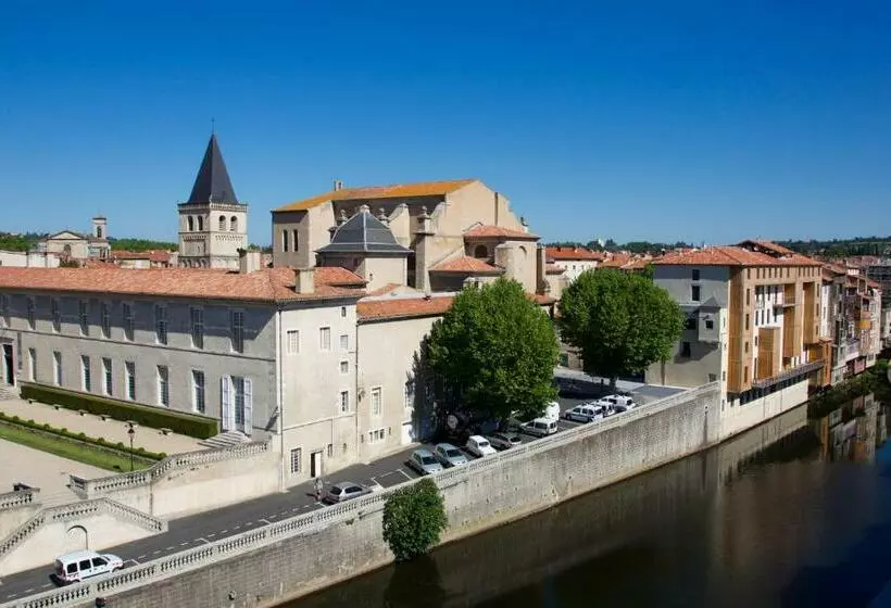 ホテル Grand Hôtel De Castres