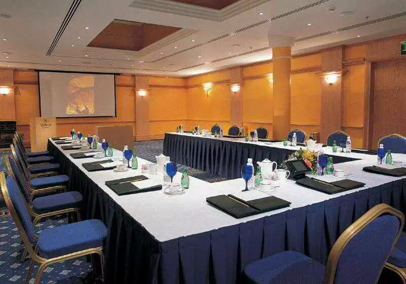 هتل Hilton Fujairah Resort
