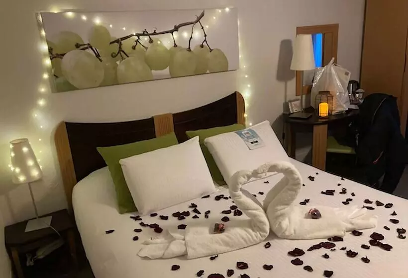 فندق Kyriad Villefranche Sur Saone