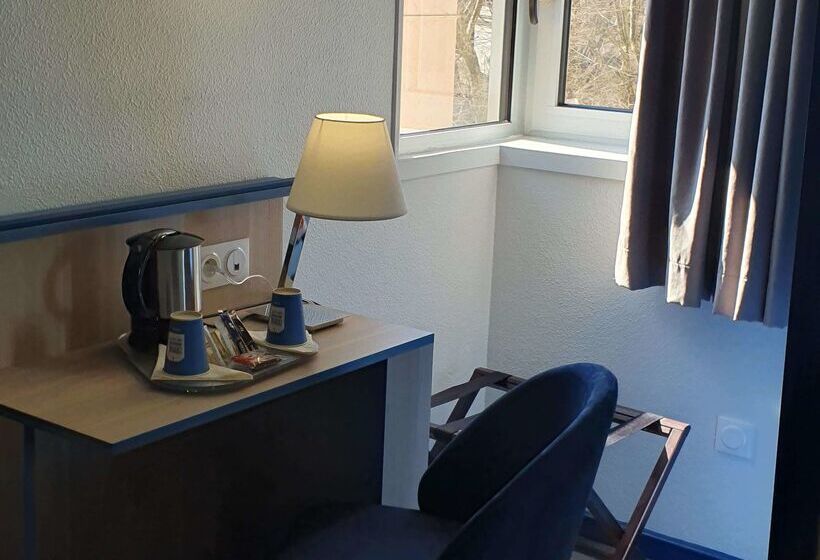 هتل Kyriad Villefranche Sur Saone