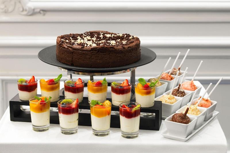 ホテル Paris Marriott Opera Ambassador