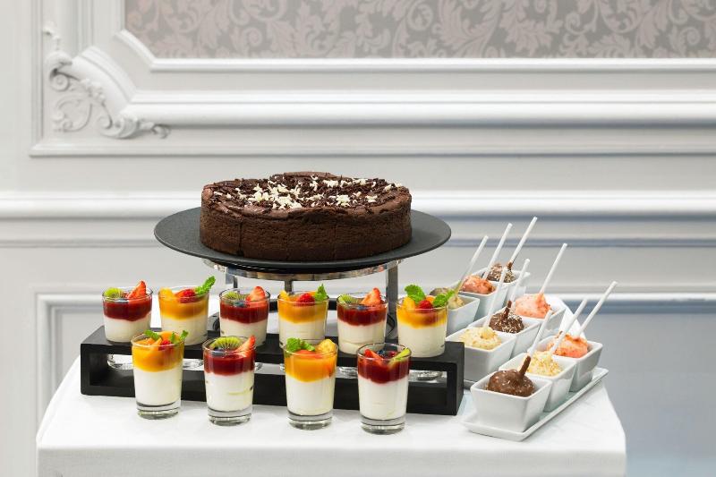 ホテル Paris Marriott Opera Ambassador